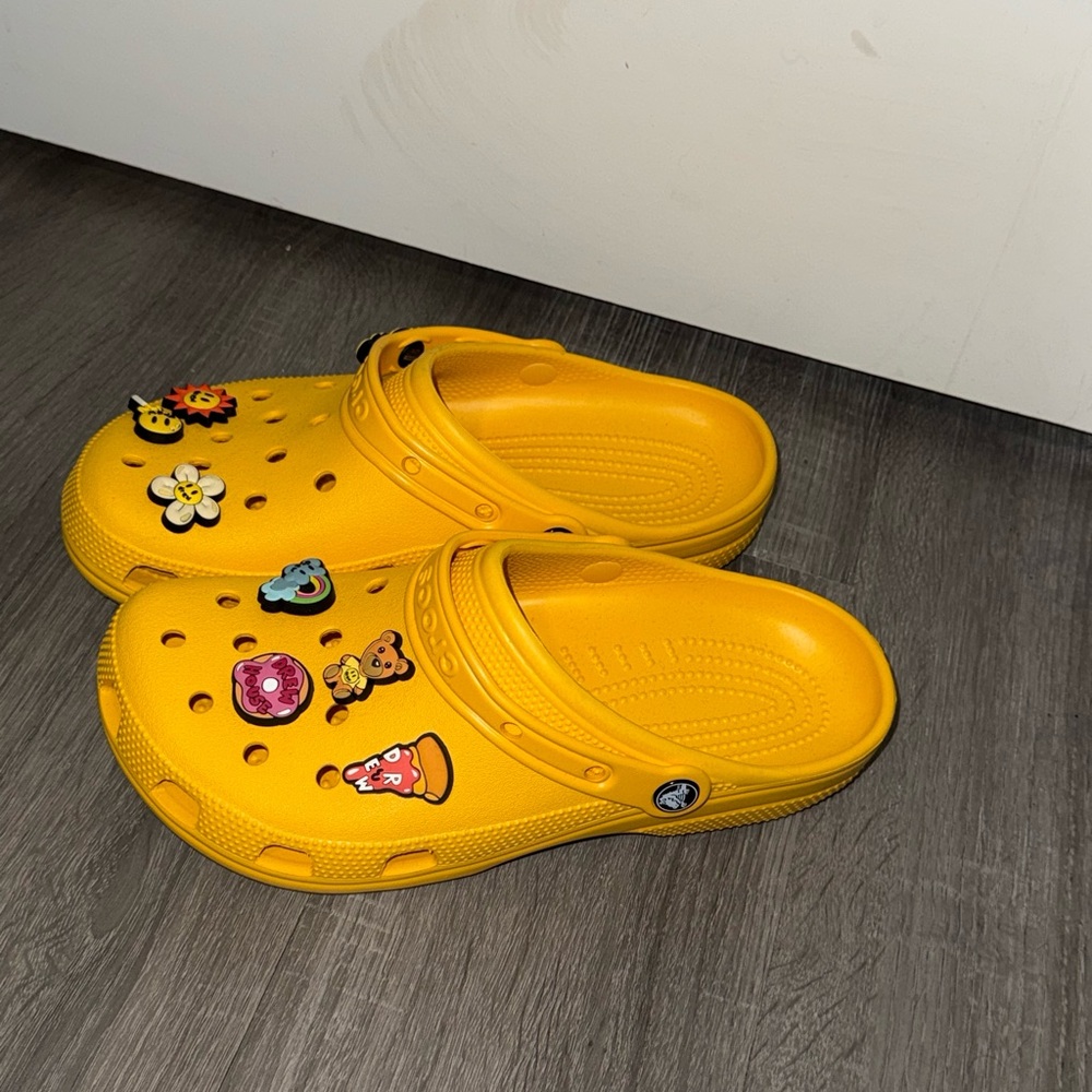 Justin Bieber w Drew House Yellow Crocs w Charms M8/W10